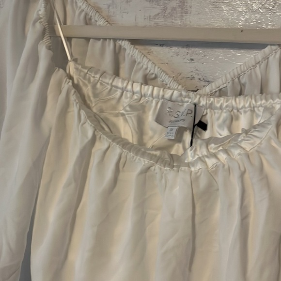 Sugar Lips Off White Off The Shoulder Maxi Dress Size Medium - Picture 3 of 3